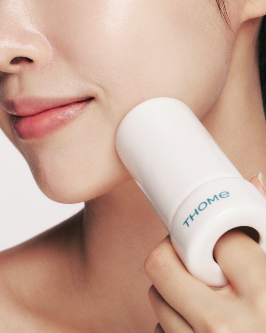 Porcelain Gua Sha (+Cashmere Pouch)